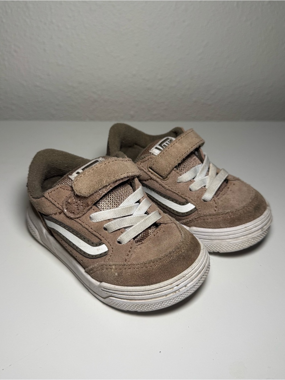 Kids Suede Casual Sneakers in Tan - Velcro & Elastic Lace Closure TODDLER 5.5c